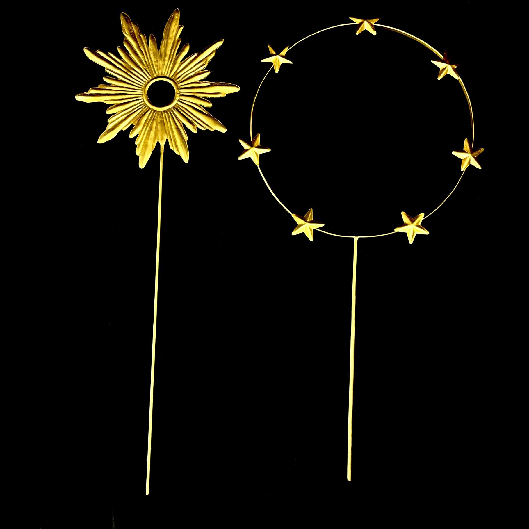 Golden Aureola circular birds and round halo with 7 stars