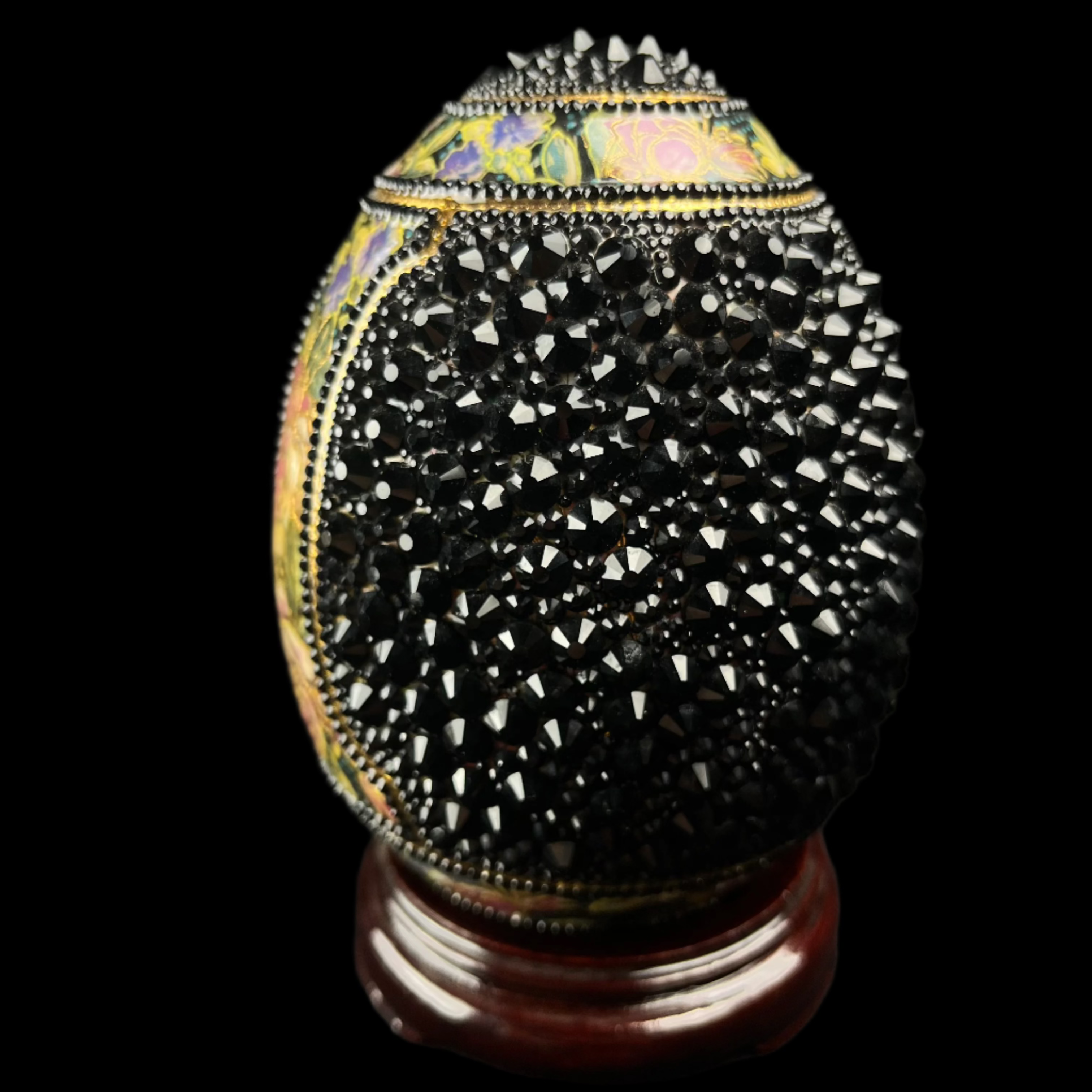 Back view of Cleo the Crystal Egg