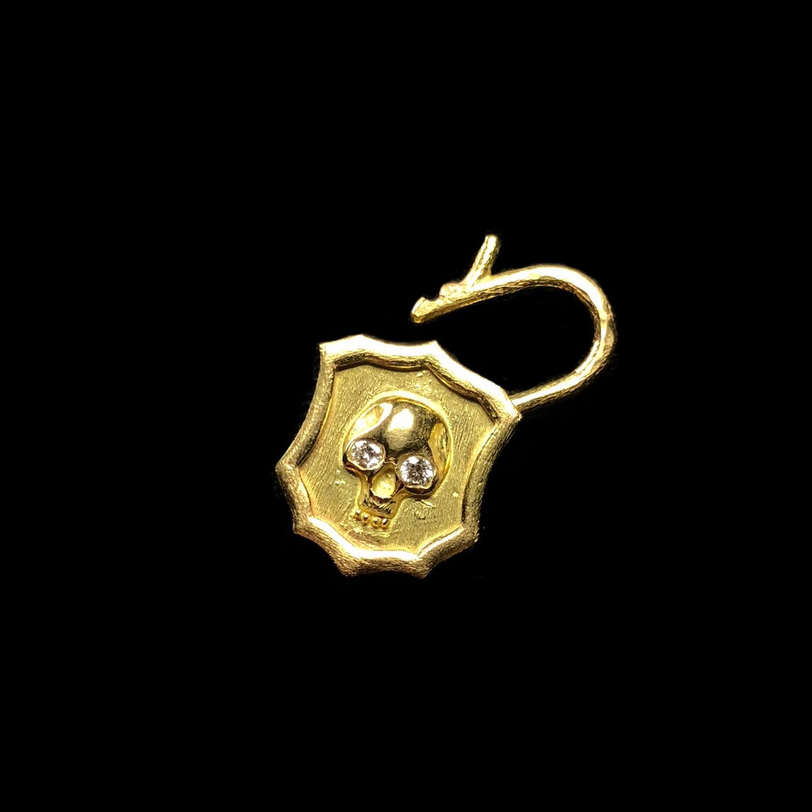 Front view of Gold Skull Padlock Charm in the open possition