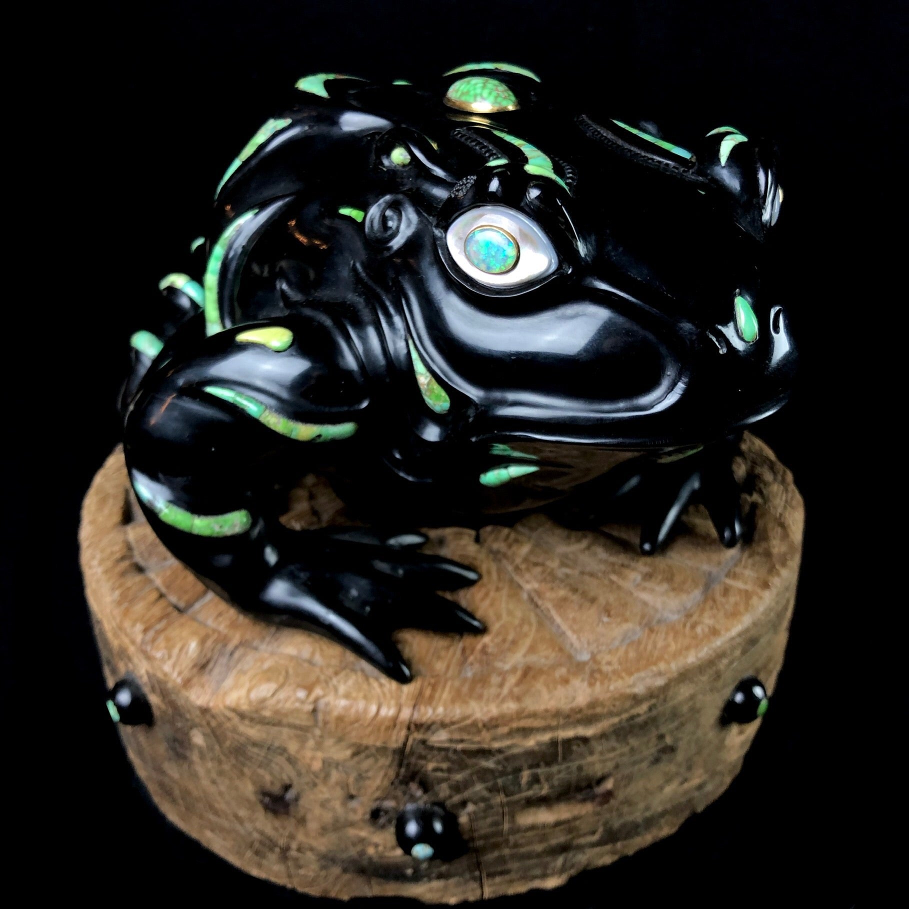 Alternate side view of Jet Frog Sculpture