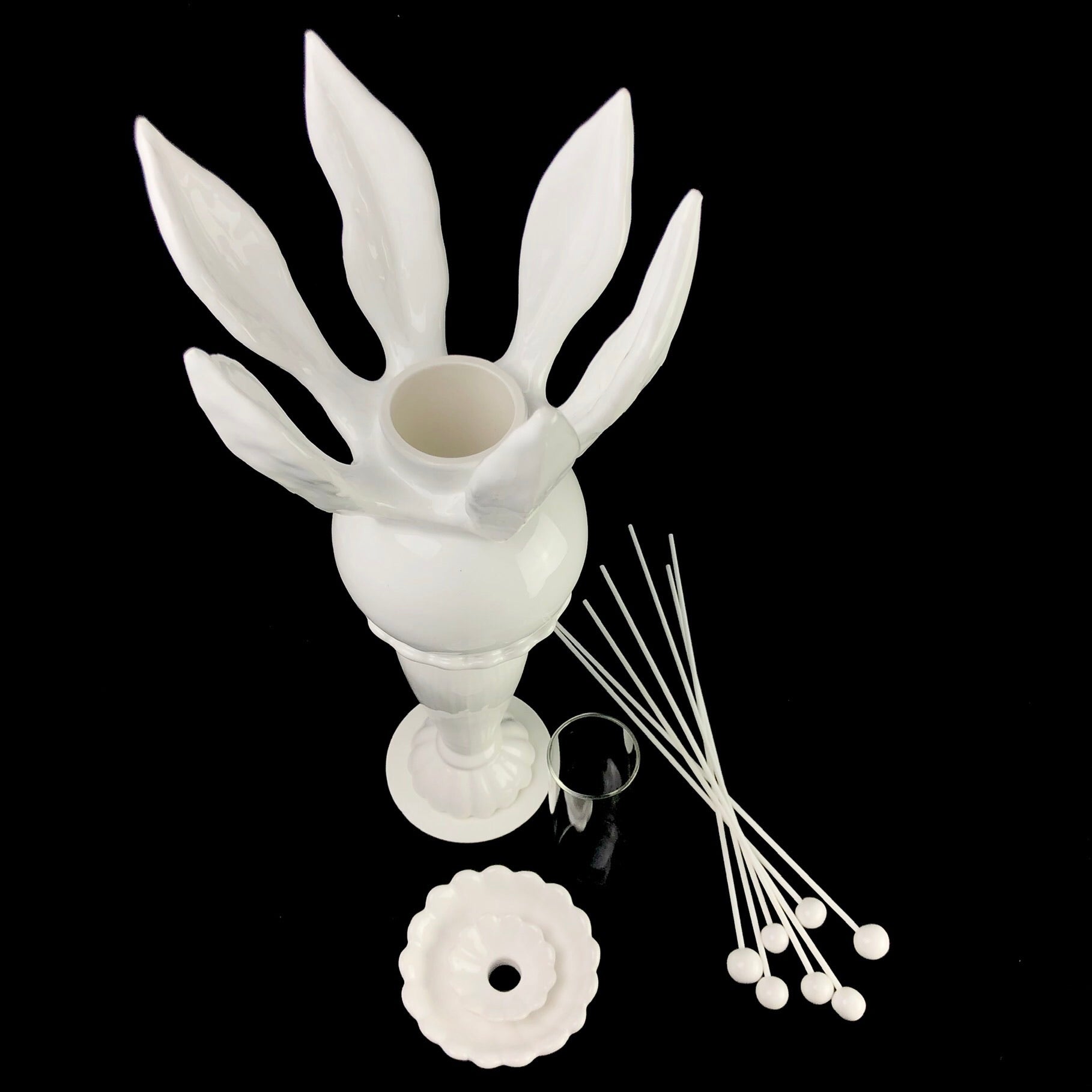 Components of Ceramic Flower Oil Diffuser