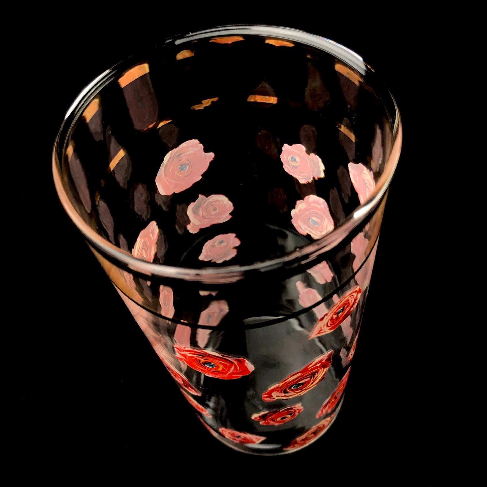 Peeping Roses Drinking Glass