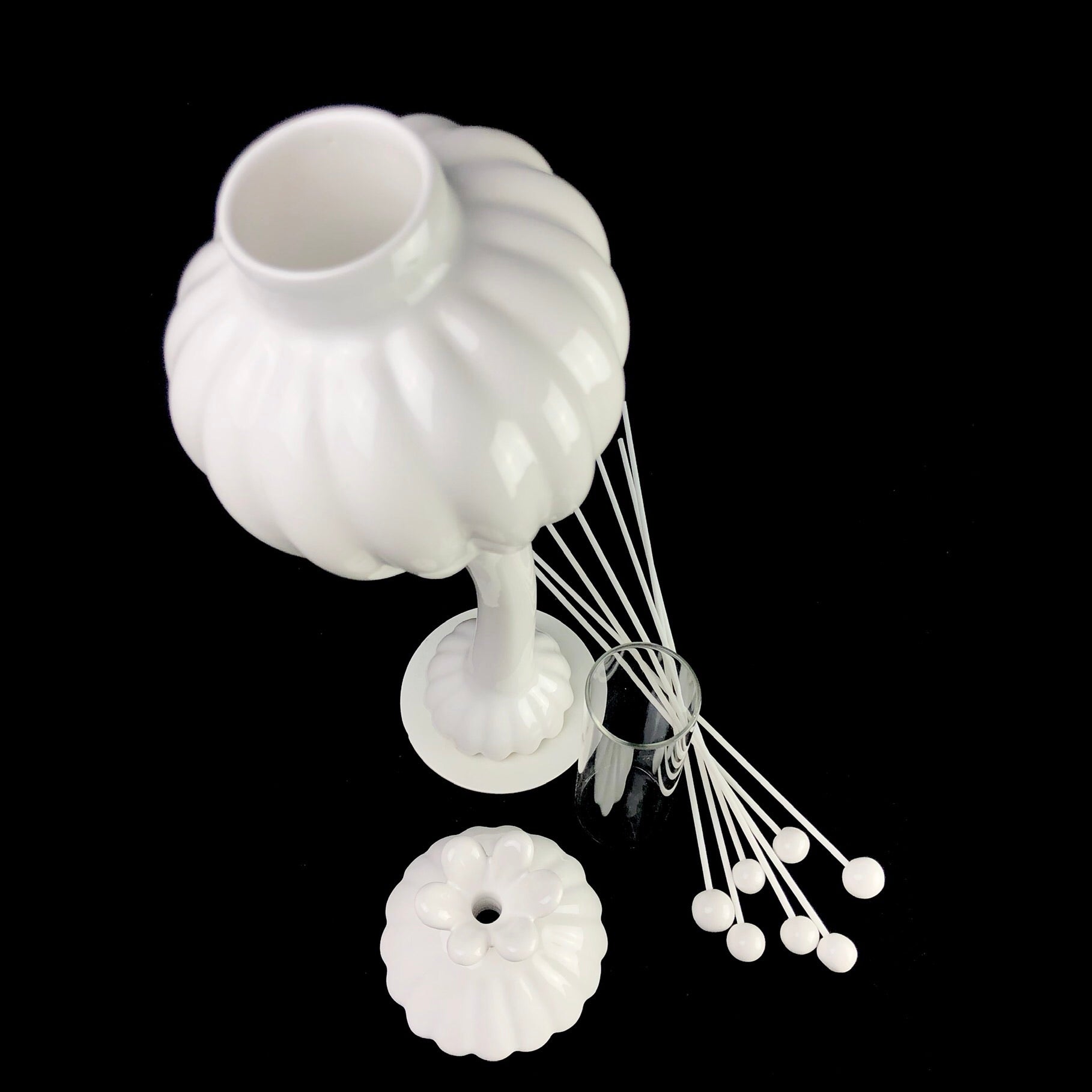 Components of Ceramic Flower Oil Diffuser