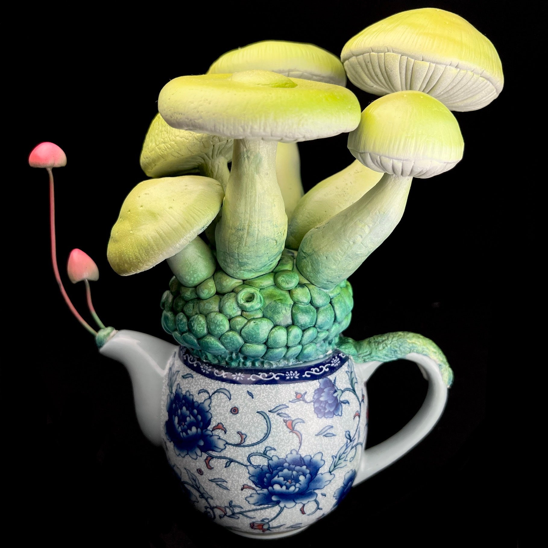 Alternate side view of Mushroom Teapot
